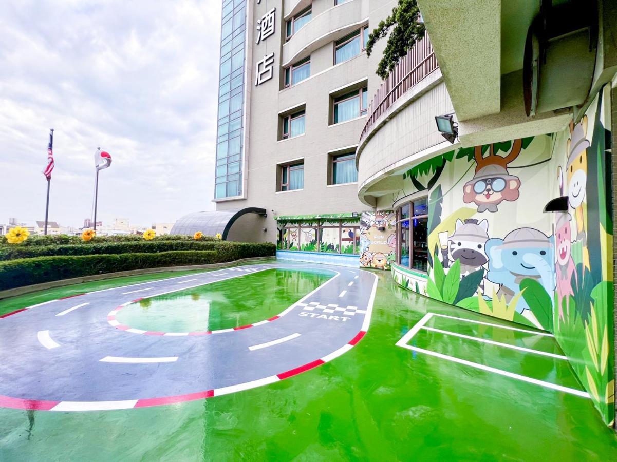 Taichung Harbor Hotel Wuqi Bagian luar foto