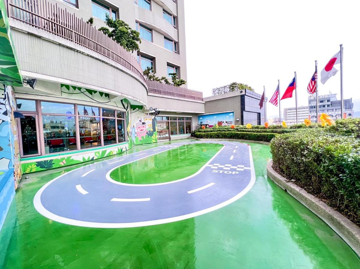 Taichung Harbor Hotel Wuqi Bagian luar foto